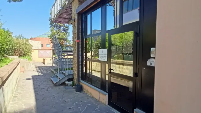 Edificio in cui hanno sede i servizi demografici e l'ufficio tributi