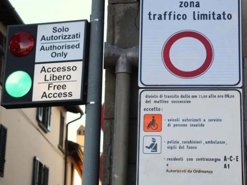Descrizione immagine non disponibile